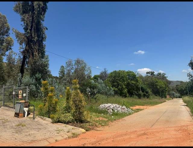 LAND FOR SALE IN POORTVIEW